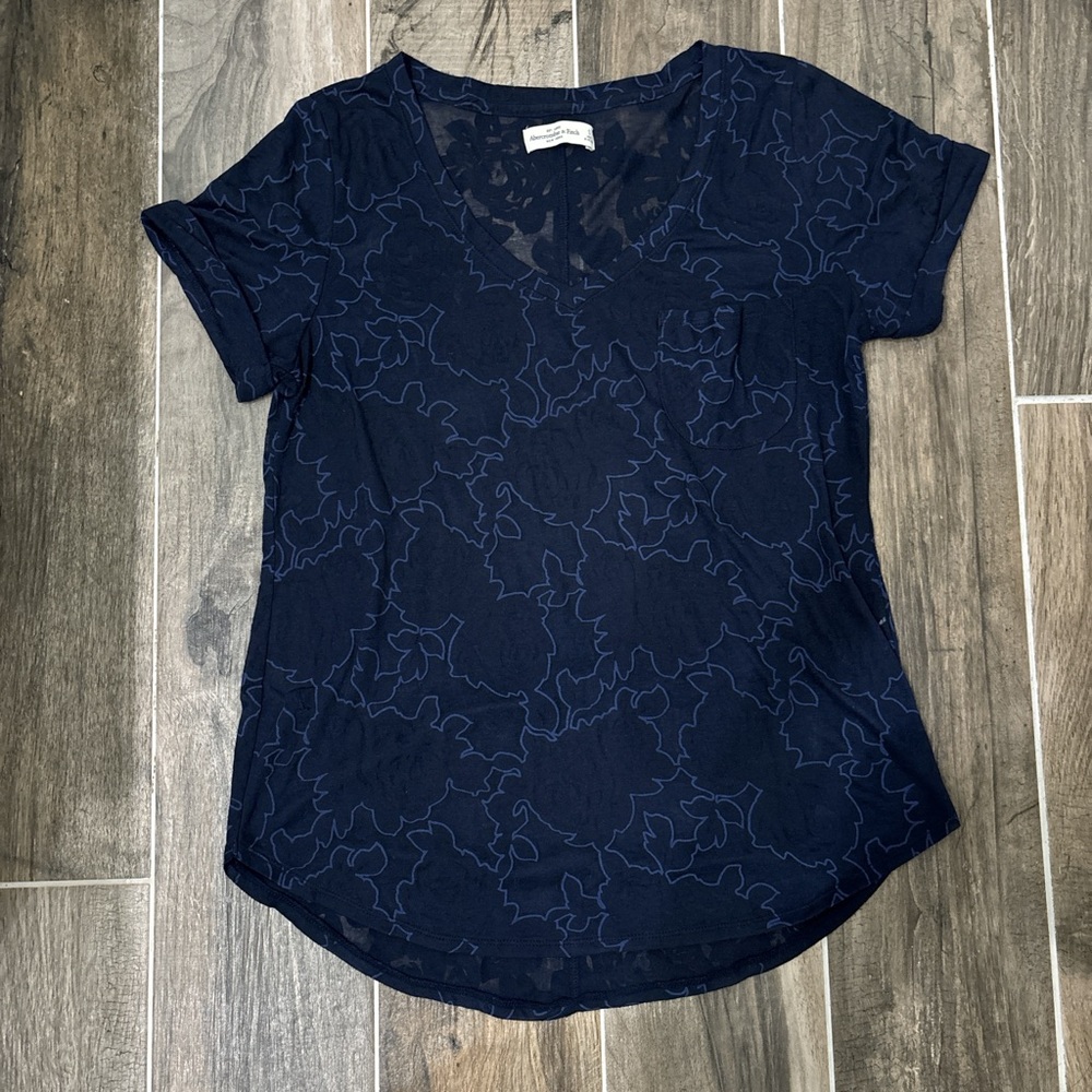 Abercrombie navy blue floral v-neck tshirt